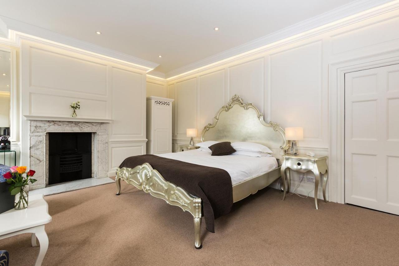 The Bell Inn Hotel Horndon-on-the-Hill Dış mekan fotoğraf