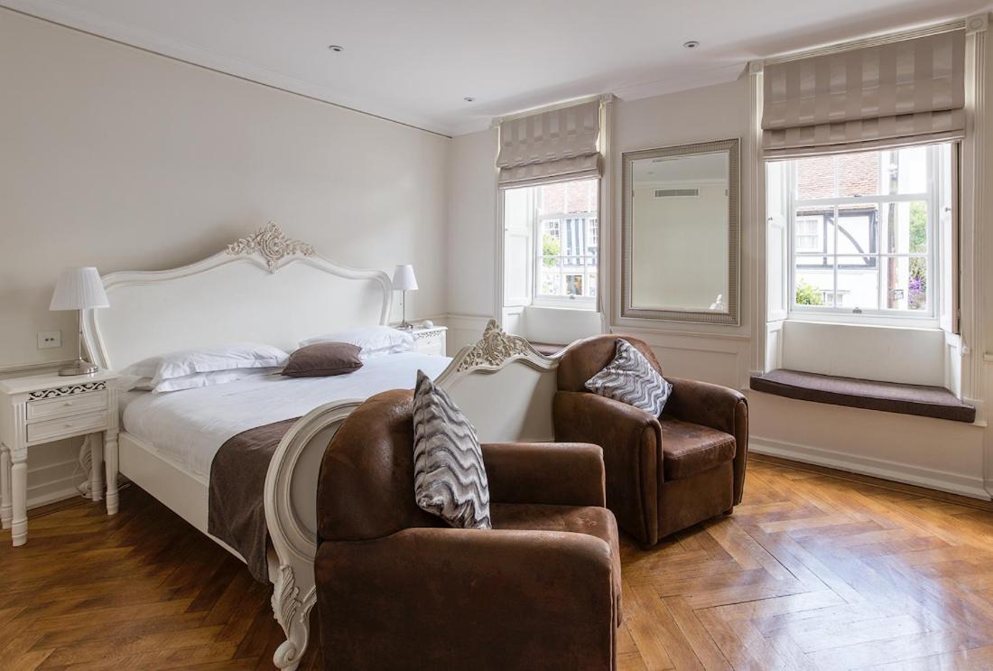 The Bell Inn Hotel Horndon-on-the-Hill Dış mekan fotoğraf